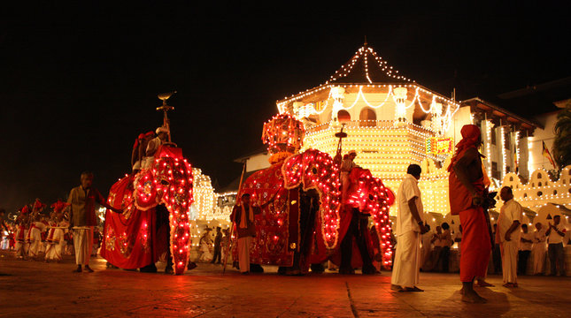 Kandy Easala Perahera